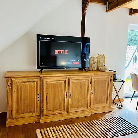 B E D & A G E D E S I G N -large- Wunderschoenes Mit Bad - Rechnungserstellung Fuer Geschaeftsreisende & Firmen Apartamento *