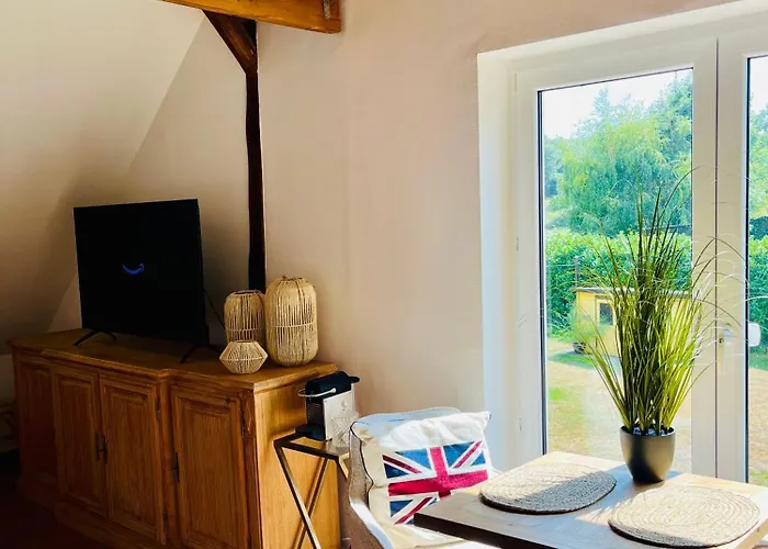 B E D & A G E D E S I G N -large- Wunderschoenes Mit Bad - Rechnungserstellung Fuer Geschaeftsreisende & Firmen *