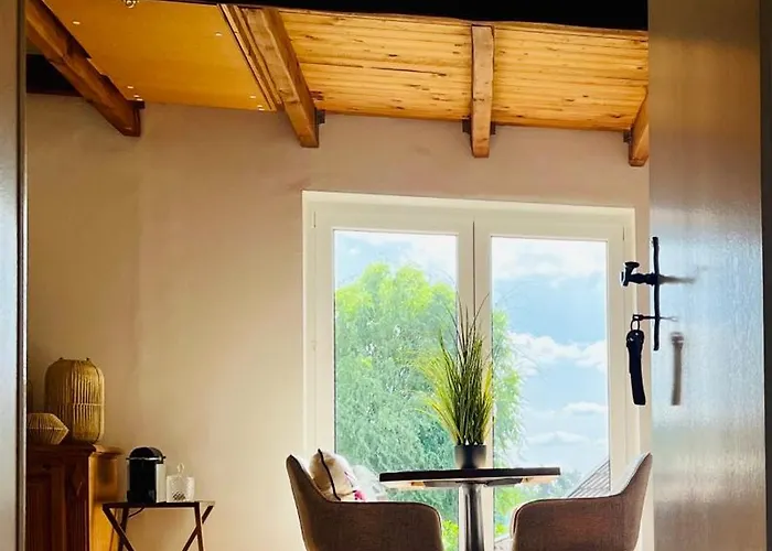 B E D & A G E D E S I G N -large- Wunderschoenes Mit Bad - Rechnungserstellung Fuer Geschaeftsreisende & Firmen