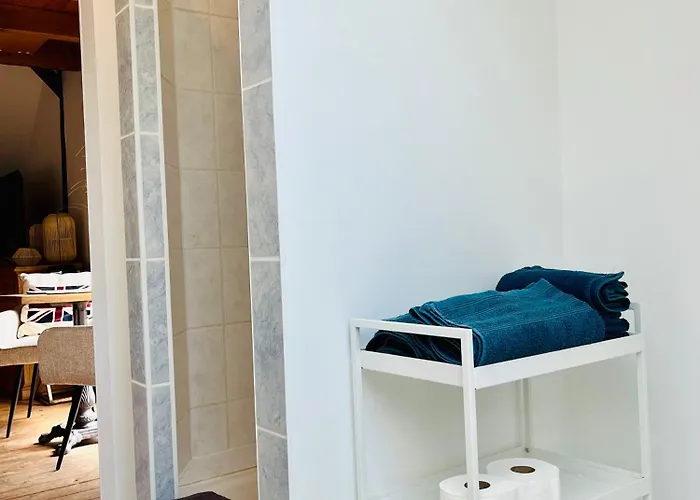 B E D & A G E D E S I G N -large- Wunderschoenes Mit Bad - Rechnungserstellung Fuer Geschaeftsreisende & Firmen شقة Hünxe